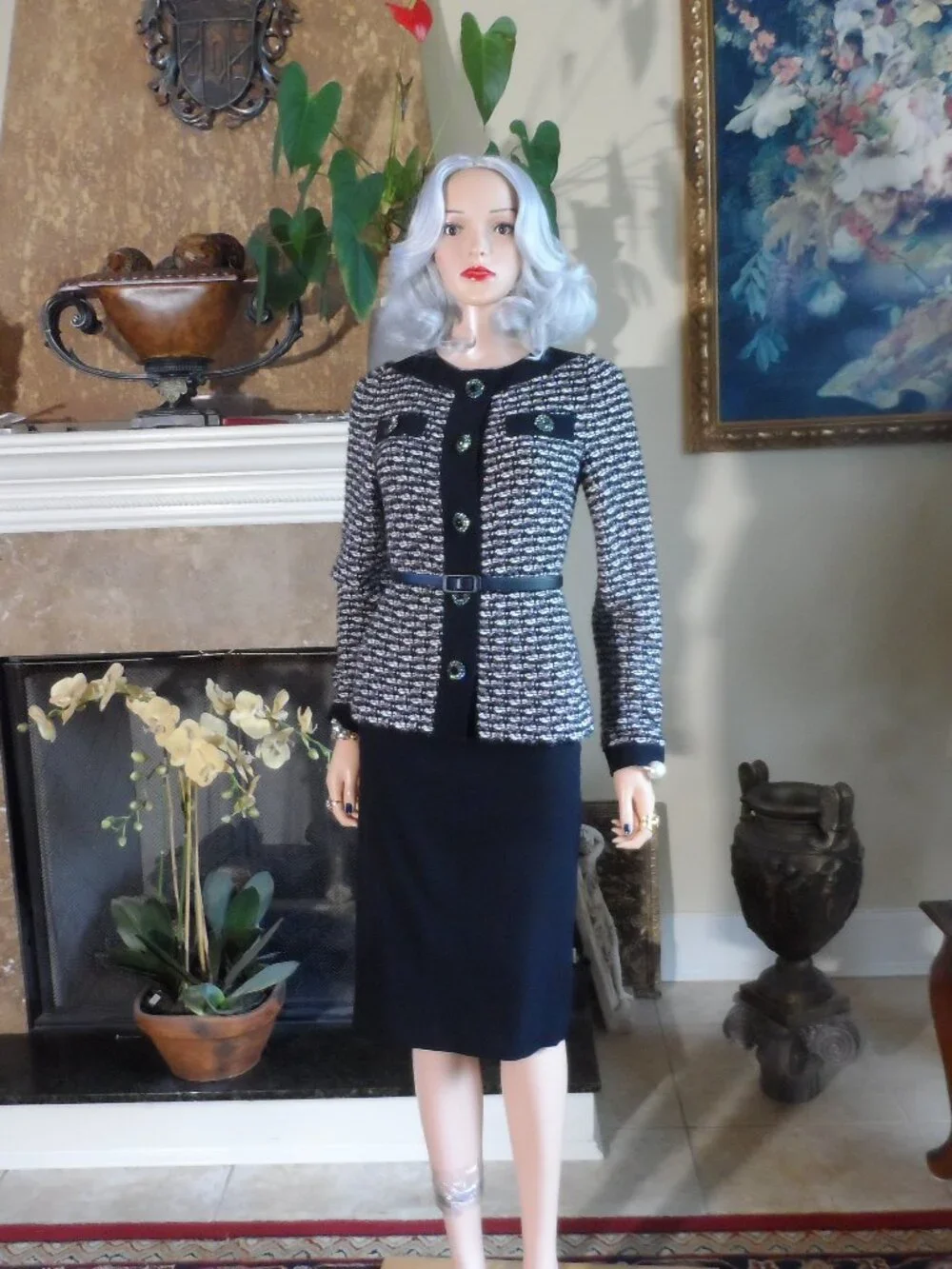 St. John Collection Bouclé Knit Skirt Suit Black Pink White Size 4 - Picture 1 of 16